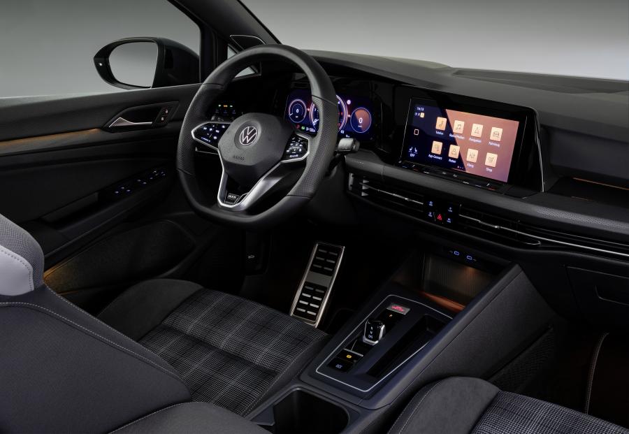 Торпедо Volkswagen Golf GTD 2020 года  (WW) (фото 10 из 17)